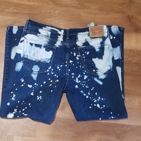 Men's Levi Strauss Jeans - Picture 2 of 4